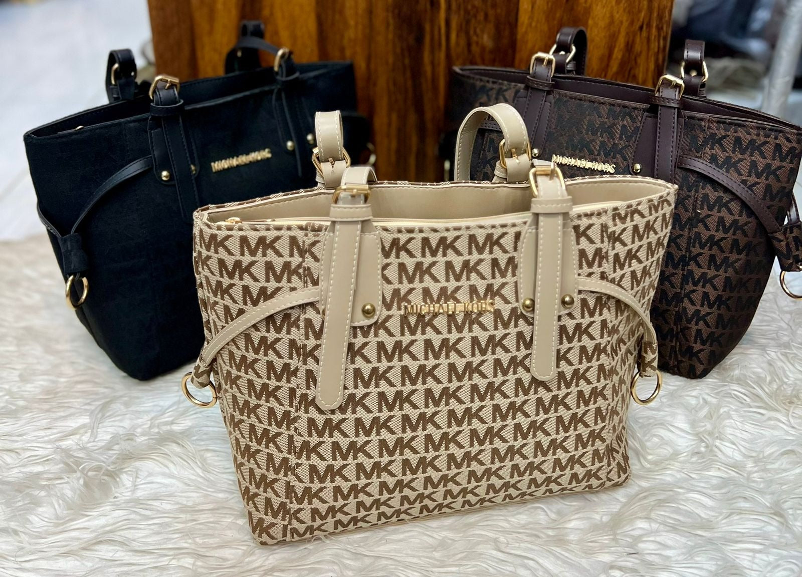 Michael Kors Jet Set Travel Tote Bag